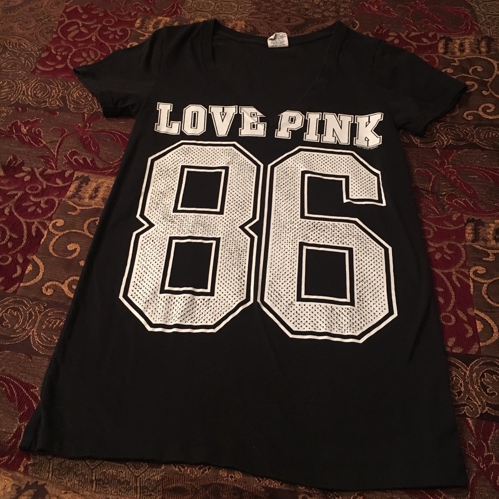 Victoria’s Secret Pink top